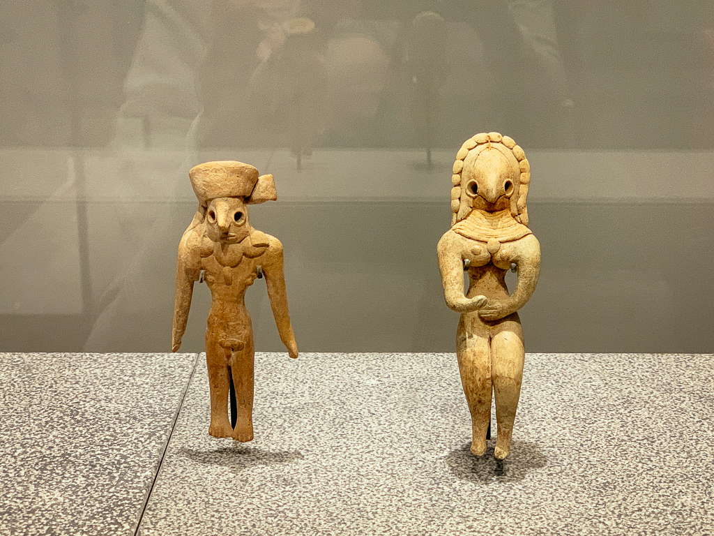 Female figurine wearing a necklace, Pakistan, Balochistan 2800-2700 BCE H. 10 cm; modeled terracotta