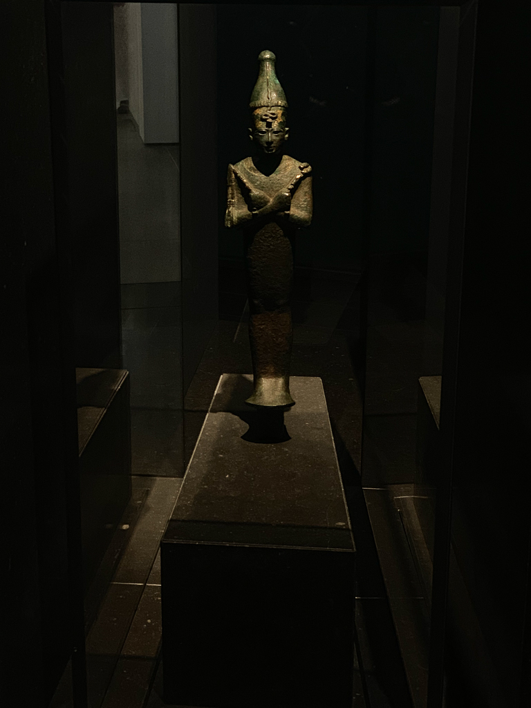 Osiris, God of the underworld
Egypt 1085-730 BCE, H. 44cm; bronze, traces of gilding, glass inlays, Louvre Abu Dhabi 