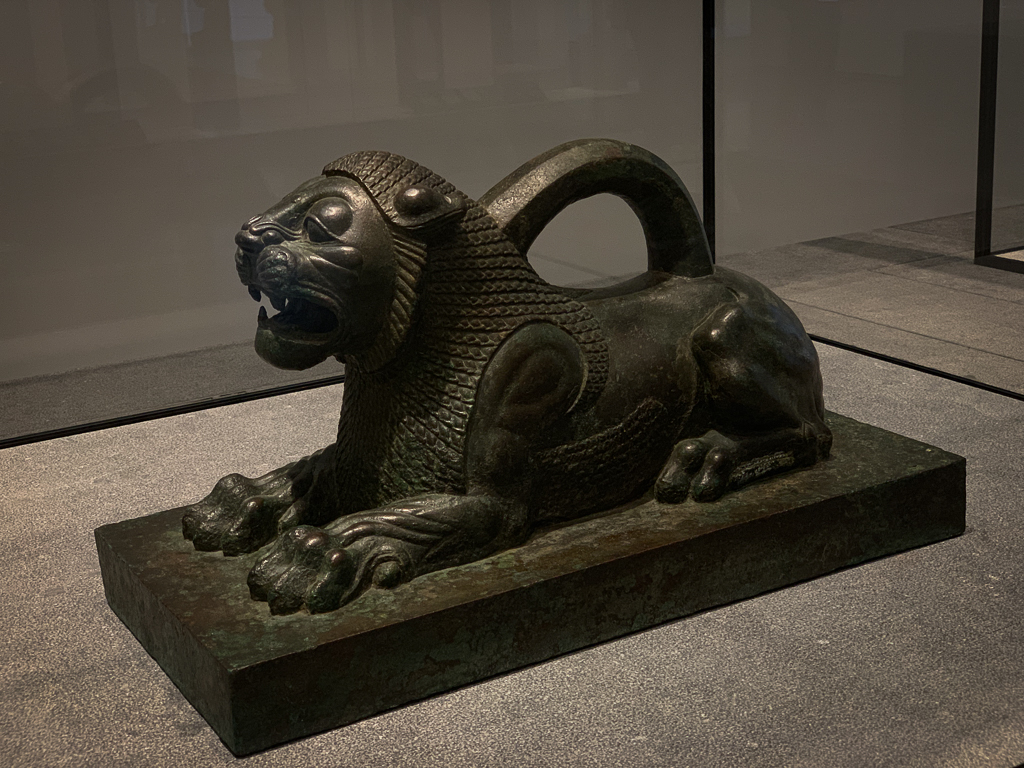 Weight in the form of a lion
Iran, Susa 550-330 BCE, H. 29.5 cm; bronze, Musée du Louvre